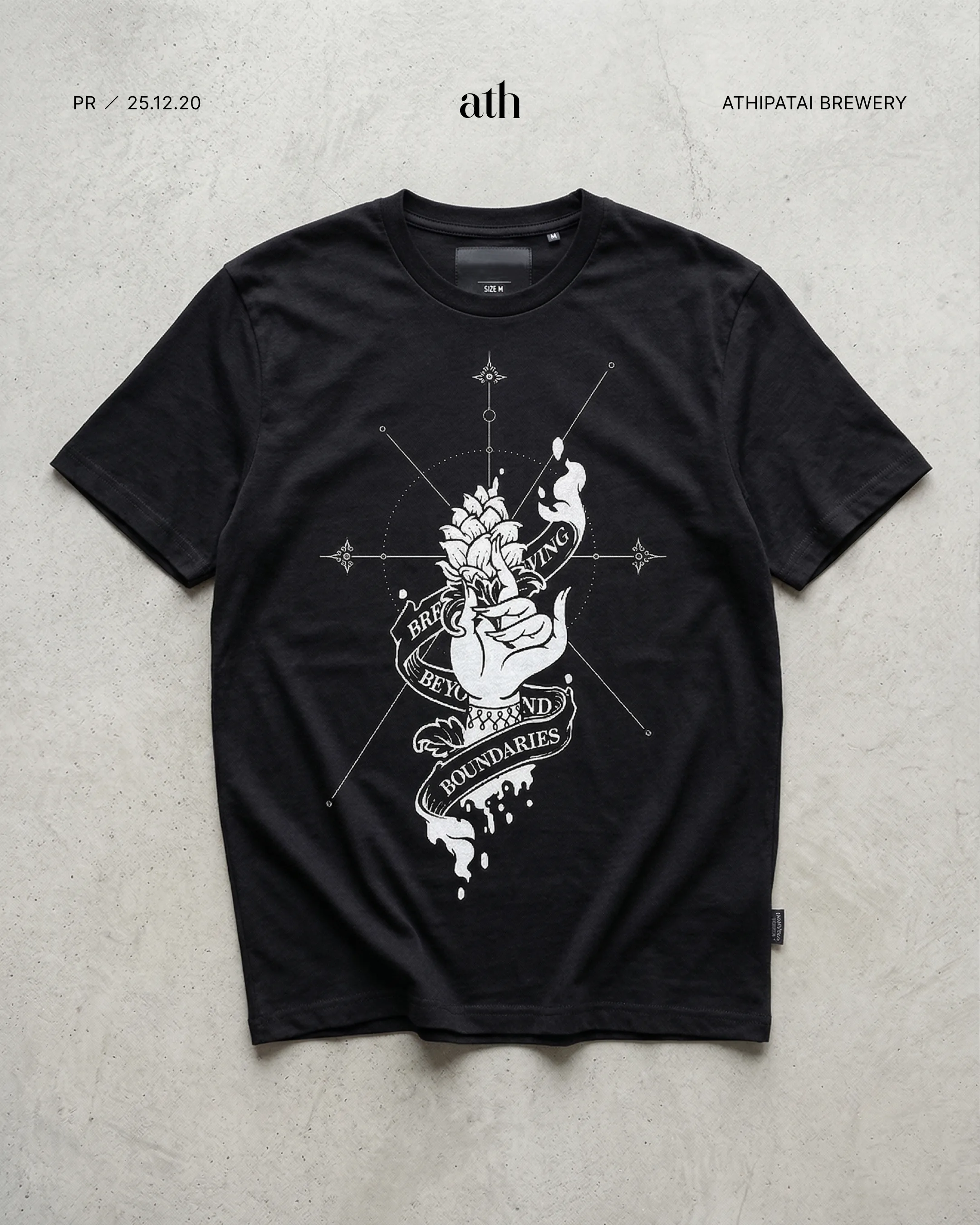 T-Shirt — Black